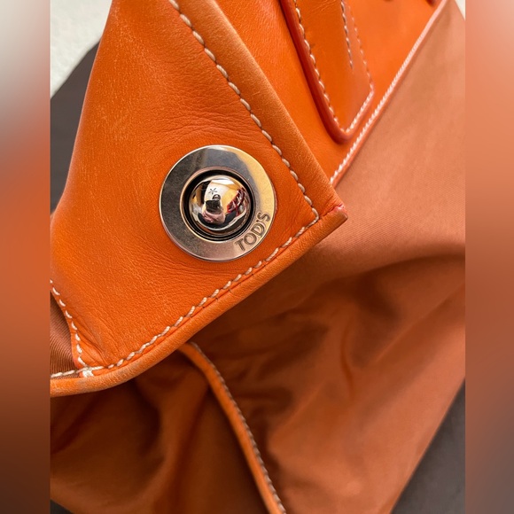 Authentic Vintage Tod’s Leather and Canvas Tote Bag - Picture 5 of 11